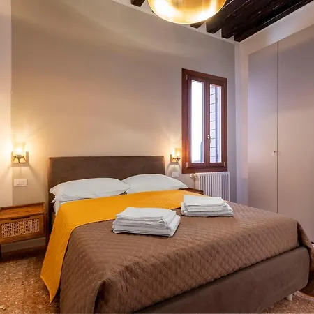 Querini Suite-balcony On Canal, Close To San Marco 威尼斯