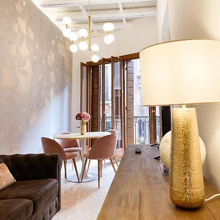 Апартаменты Querini Suite-balcony On Canal, Close To San Marco